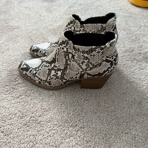a.n.a Snakeskin Pattern Ankle Booties
